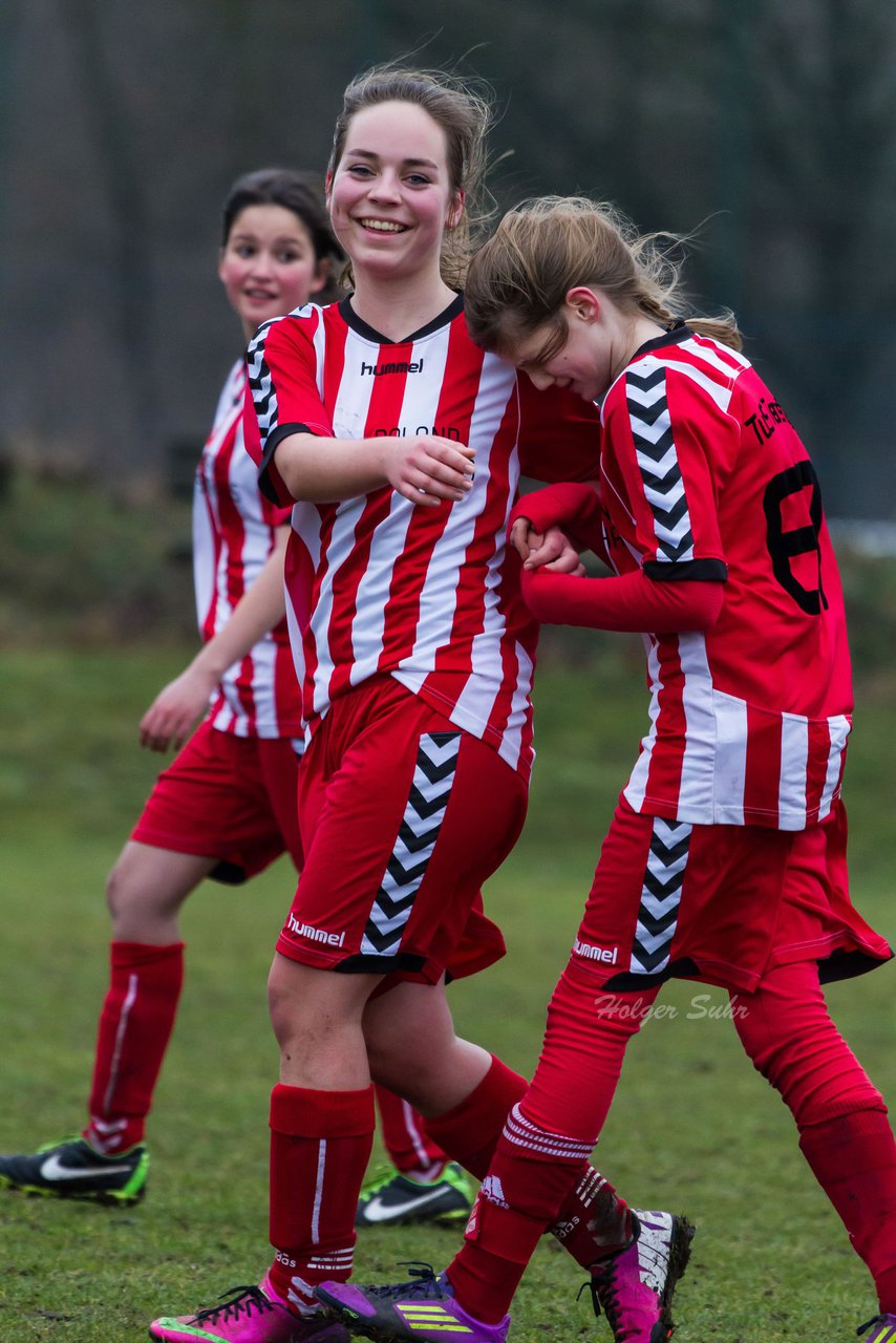 Bild 257 - C-Juniorinnen FSG-BraWie 08 - TuS Tensfeld : Ergebnis: 0:8